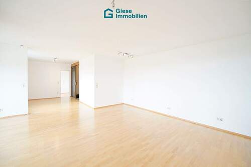 Wohnzimmer - 2 Zimmer Etagenwohnung in Filderstadt