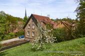 Haus Süd-Osten - Mehrfamilienhaus, Wohnhaus mit 265,00 m² in Maulbronn zum Kaufen