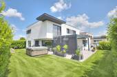 Poolansicht - Einfamilienhaus mit 218,70 m² in Neckarsulm zum Kaufen