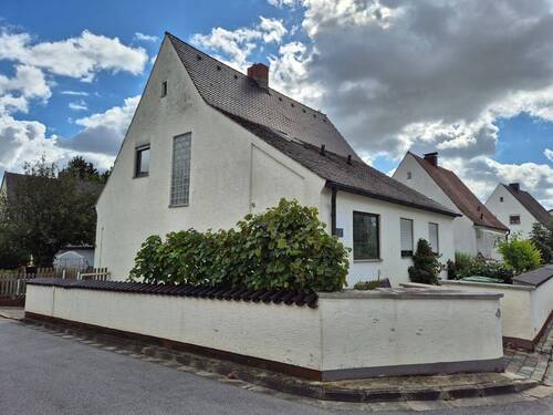 Ansicht - 6 Zimmer Mehrfamilienhaus, Wohnhaus in Ergoldsbach