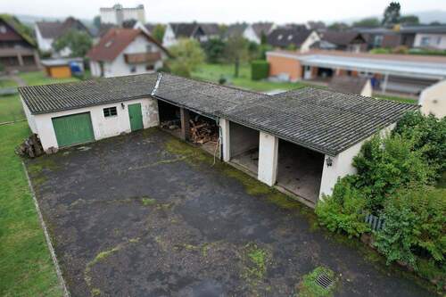 Garage - Einfamilienhaus mit 250,00 m&sup2; in Beverungen zum Kaufen