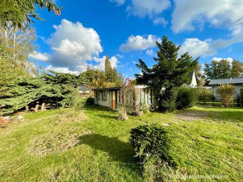 Vorderer Bungalow - Grundstück zum Kaufen in Fredersdorf