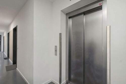 Fahrstuhl - 