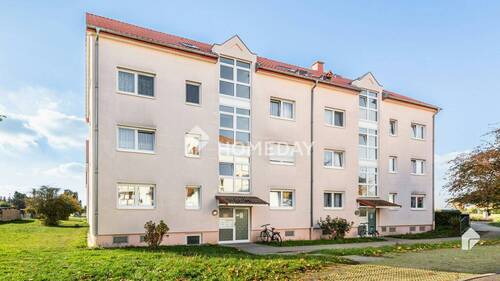 Außenansicht 3 - 3 Zimmer Etagenwohnung zum Kaufen in Markranstädt