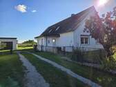 Auffahrt - Großes Einfamilienhaus auf schönem Grundstück - freier Blick in die Natur