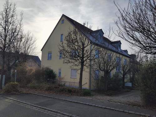 Hausansicht Süd-Westseite - Etagenwohnung mit 45,00 m&sup2; in Beratzhausen zum Kaufen