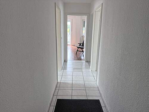 Flur DG - Etagenwohnung mit 85,80 m&sup2; in Paderborn zum Kaufen