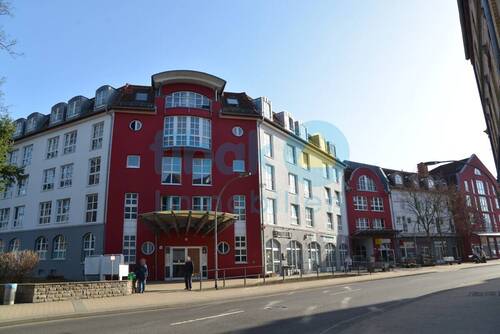 Gebäudekomplex - Perfekt für Singles oder Anleger - zentrale Wohnung in Markranstädt