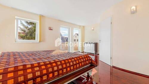 1. OG Elternschlafzimmer 2 - 