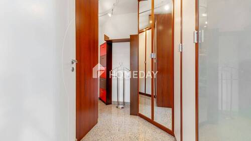 1. OG Ankleidezimmer 1 - 