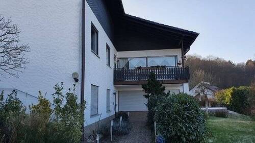 Rückfront - Wannemacher Immobilien **** Wunderschönes freistehendes Einfamilienhaus mit Einliegerwohnung in bester Lage von Ottweiler ****