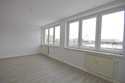 Wohnzimmer - 4 Zimmer Etagenwohnung zur Miete in Halle (Saale)