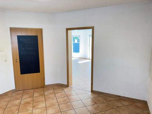 Küche m. Zugang Wohn-Essbereich - 