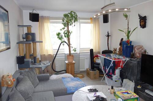 Wohnzimmer - 2 Zimmer Etagenwohnung zum Kaufen in Düsseldorf