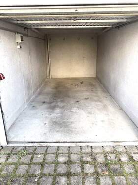 abgeschlossene Einzelgarage! - 
