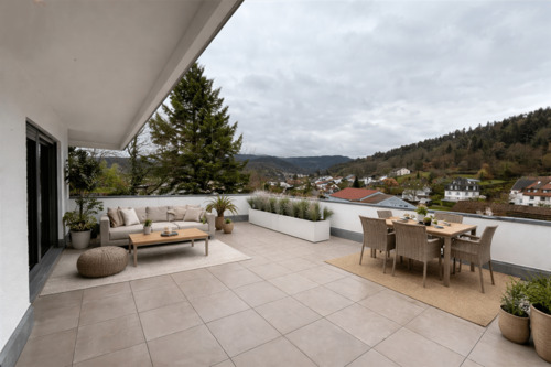 Terrasse - Kernsanierte Penthouse-Wohnung mit Premiumstandard und nachhaltigem Vermietungspotenzial