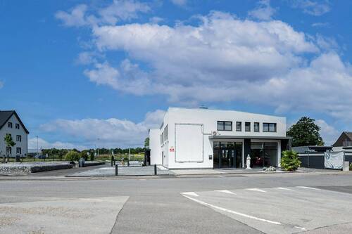 WWW.BOUWENS.DE - Halle in Herzogenrath