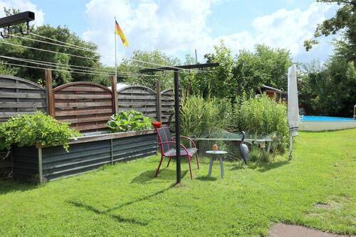 Familienfreundlicher Garten - 3 Zimmer Doppelhaushälfte zum Kaufen in Delmenhorst