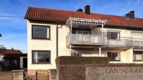 Bild 1 - Doppelhaushälfte mit Anbau, schönem Garten und Flexibilität zum 2-Familienhaus +2 Garagen in bester Lage in Herrenberg