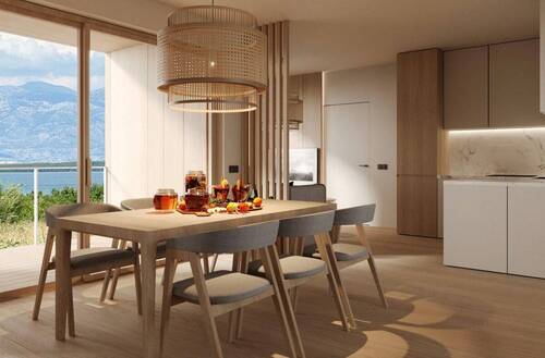 Einladender Essbereich mit malerischem Ausblick - 2 Zimmer Etagenwohnung in Zadar
