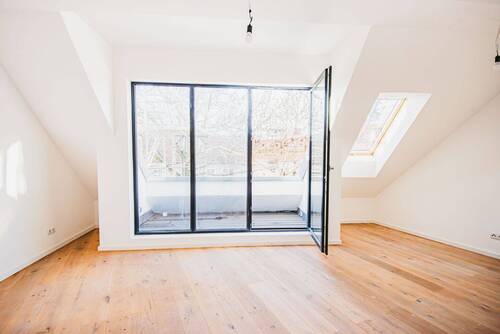 1. Balkon - 
