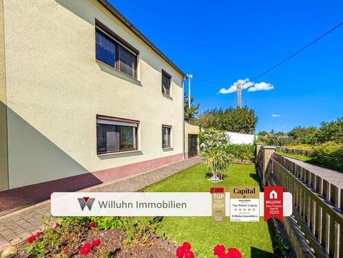 Vor dem Haus - 1-2-Familienhaus in idyllischer Lage! 