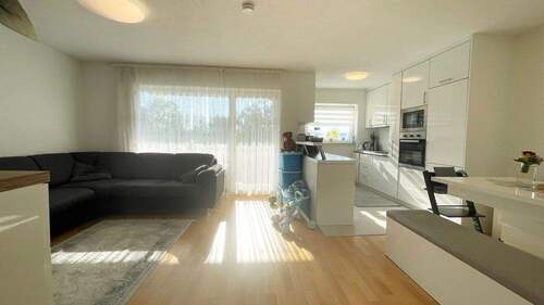 Wohn- und Essbereich - 2 Zimmer Etagenwohnung zur Miete in Mössingen