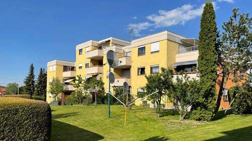 Außenansicht Garten - 2 Zimmer Etagenwohnung in Mössingen