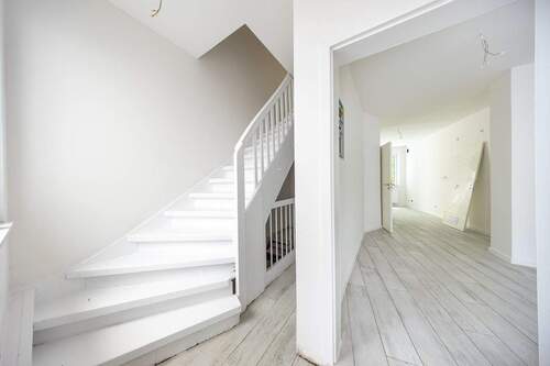 Treppenhaus - 1 Zimmer Etagenwohnung in Bremen