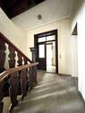 Treppenhaus Zugang Wohnung - 