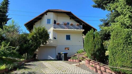 Frontansicht - 7 Zimmer Einfamilienhaus zum Kaufen in Herrnhut