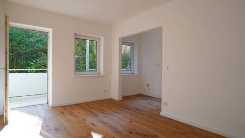 Ruhiger Wohn-/Essbereich mit Zugang... - 2 Zimmer Etagenwohnung zum Kaufen in Hamburg