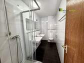 Badezimmer 1. OG - 
