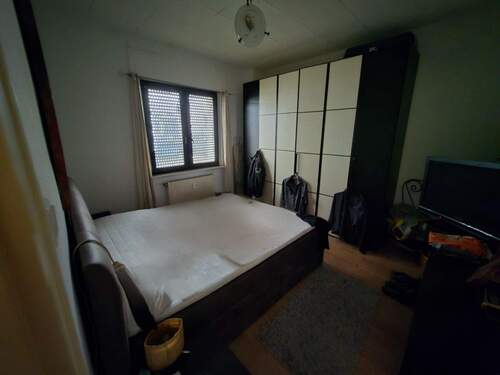 EG: Schlafzimmer - 