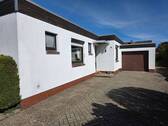 Auffahrt - 5 Zimmer Einfamilienhaus zum Kaufen in Weener