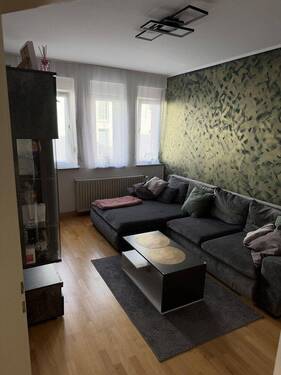Wohnzimmer - 3 Zimmer Etagenwohnung zur Miete in Köln