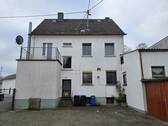 Rückansicht - 9 Zimmer Einfamilienhaus in Gillenfeld