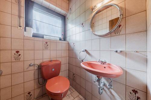 Gäste-WC, ERdgeschoss - 