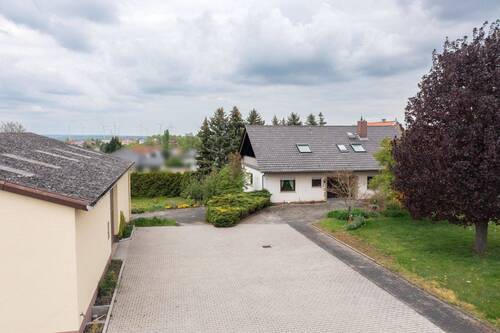 Halle, Hof, Wohngebädue - 