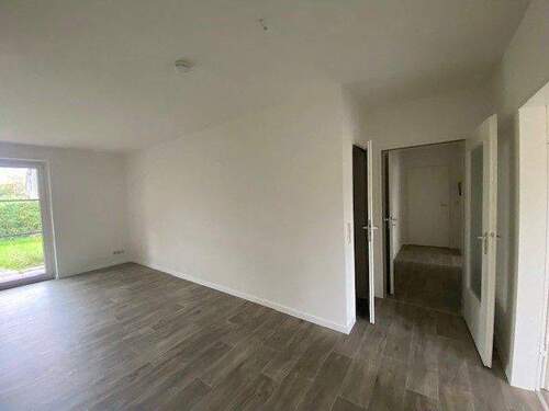 Wohnraum Blick zum Flur - 