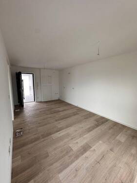 Bild 2 - 1 Zimmer Etagenwohnung zur Miete in Landau an der Isar