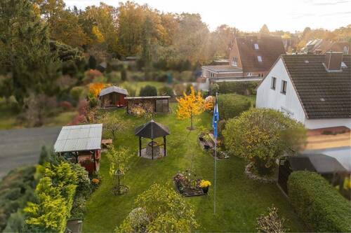Garten - 3 Zimmer Doppelhaushälfte zum Kaufen in Lübeck