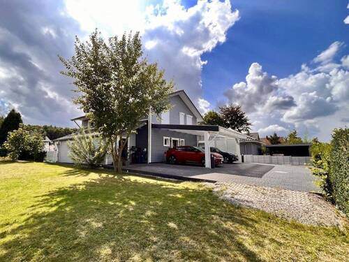 Front Seite - Einfamilienhaus mit 167,00 m&sup2; in Großenaspe zum Kaufen