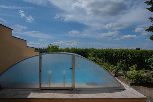 Pool - 9 Zimmer Einfamilienhaus in Grävenwiesbach