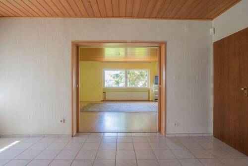Blick ins Wohnzimmer - 