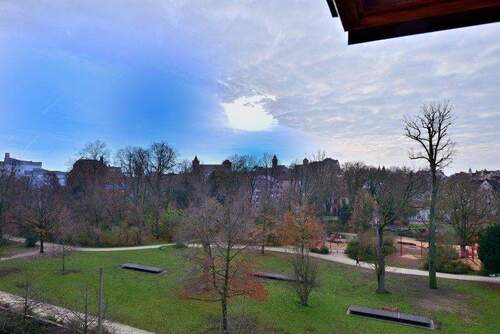 Blick auf die Burg - Etagenwohnung mit 50,00 m&sup2; in Nürnberg zum Kaufen