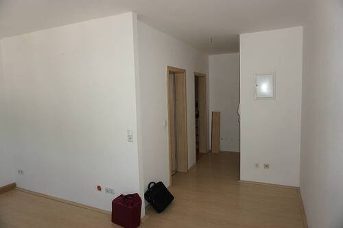 Wohnzimmer mit Flur - 