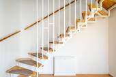 Treppe ins 1. OG - 