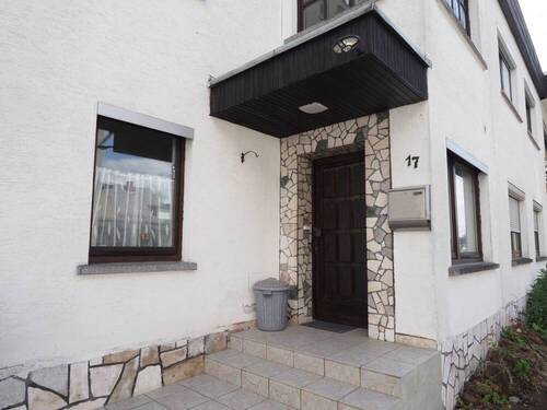 Eingangsbereich - Einfamilienhaus mit 150,00 m² in Höhr-Grenzhausen zum Kaufen