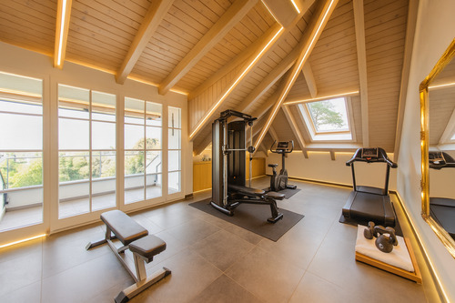 Das könnte Ihr Fitnessraum sein! - 
